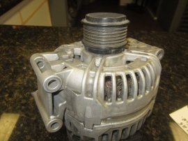 Audi - Alternator - 06H903119
